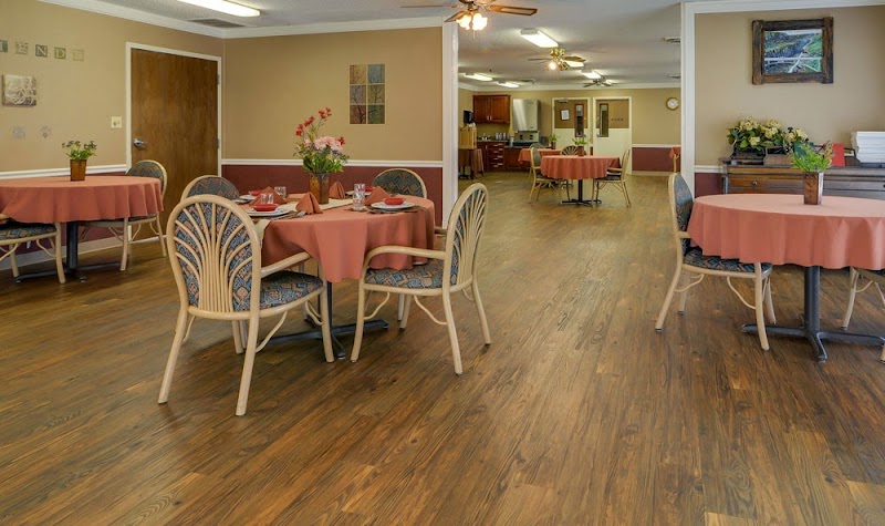 WHEATLAND NURSING & REHABILITATION CENTER nursing home in RUSSELL, KS - Photo 4 of 10