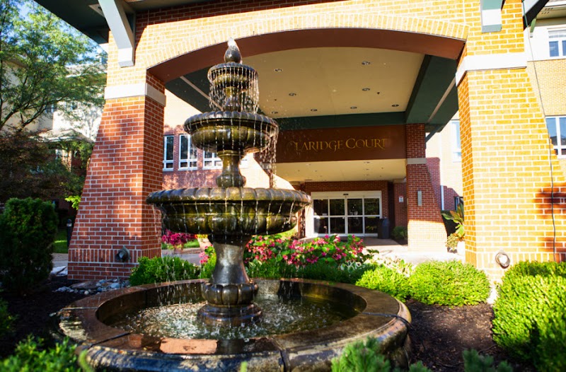 CLARIDGE COURT nursing home in PRAIRIE VILLAGE, KS - Photo 2 of 10