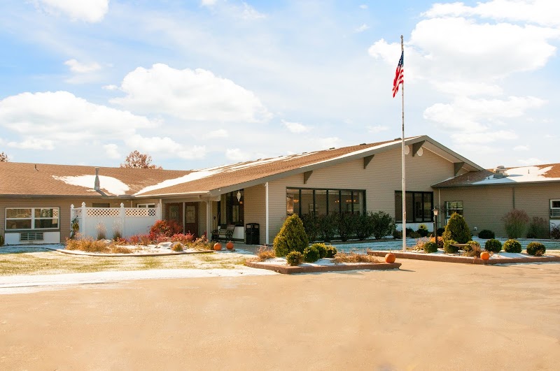 LIFE CARE CENTER OF BURLINGTON nursing home in BURLINGTON, KS - Photo 2 of 5