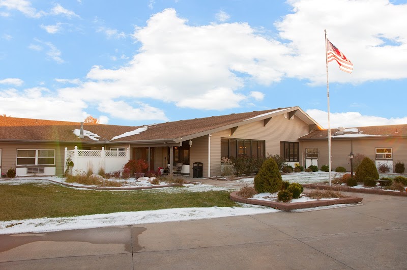 LIFE CARE CENTER OF BURLINGTON nursing home in BURLINGTON, KS - Photo 3 of 5