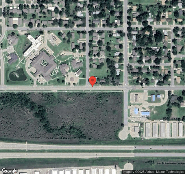 PARAMOUNT COMMUNITY LIVING AND REHAB INC nursing home in NEWTON, KS - Photo 1 of 5