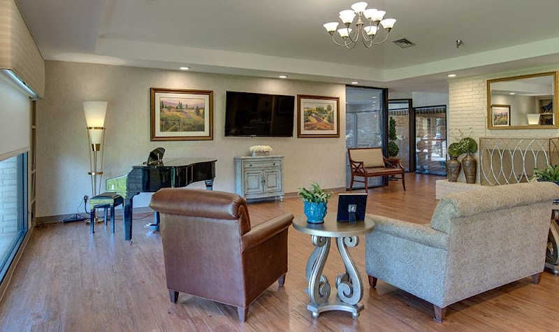 QUAKER HILL MANOR nursing home in BAXTER SPRINGS, KS - Photo 4 of 10