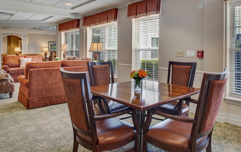 THE VILLAGE AT MISSION nursing home in PRAIRIE VILLAGE, KS - Photo 4 of 5