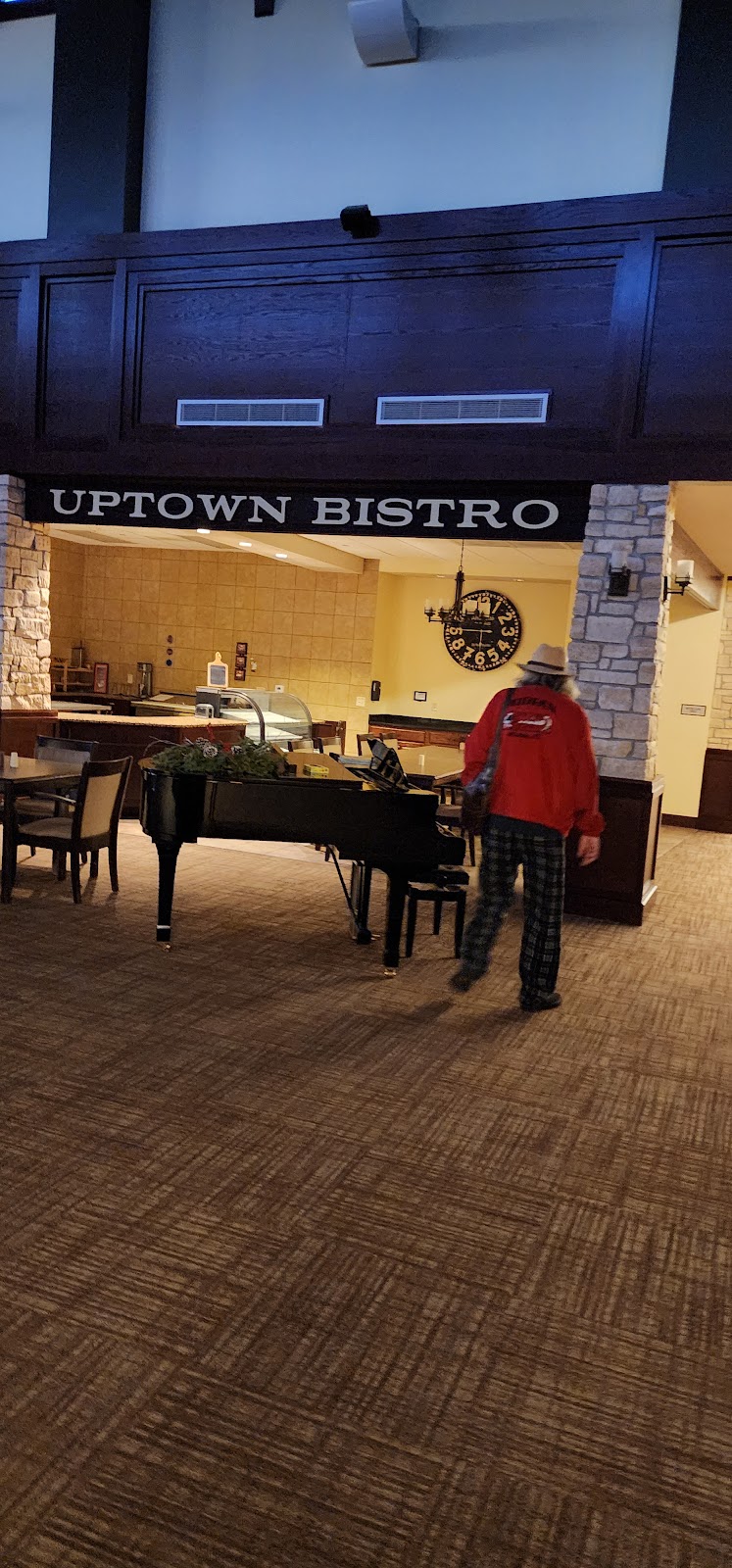 AVITA HEALTH AND REHAB AT REEDS COVE nursing home in WICHITA, KS - Photo 3 of 5