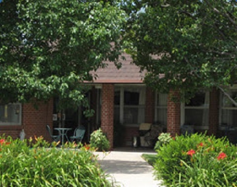 HILLTOP MANOR NURSING CENTER nursing home in CUNNINGHAM, KS - Photo 4 of 10