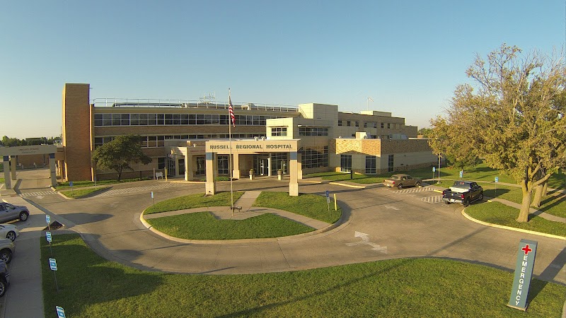 RUSSELL REGIONAL HOSPITAL LTCU nursing home in RUSSELL, KS - Photo 3 of 5