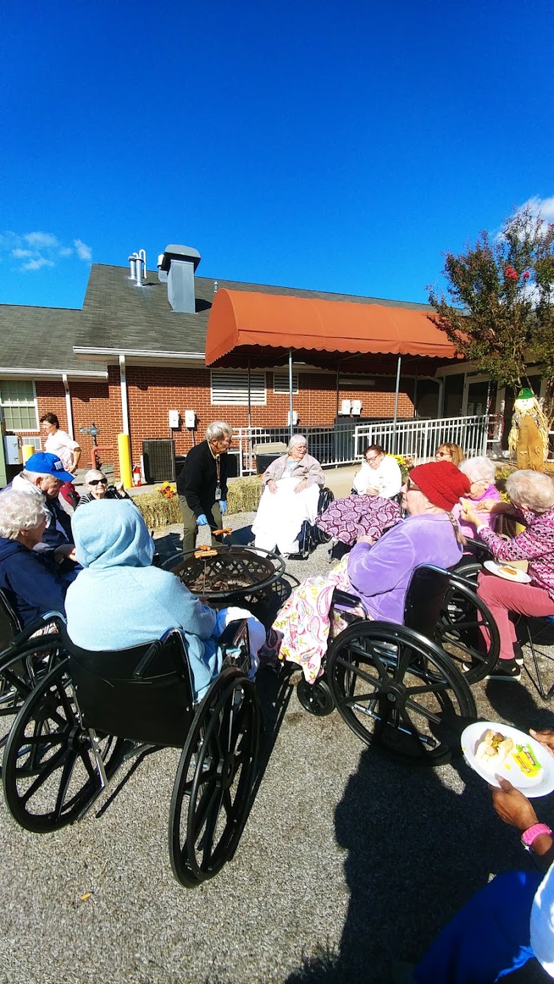 SPRING CREEK POST-ACUTE REHABILITATION CENTER nursing home in MURRAY, KY - Photo 3 of 5