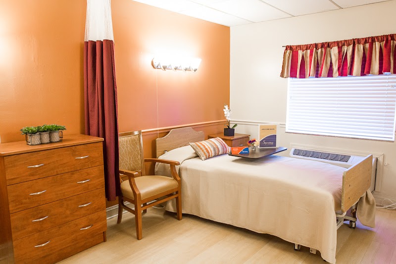 Morgantown Care & Rehabilitation Center nursing home in MORGANTOWN, KY - Photo 5 of 10