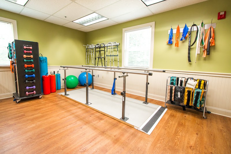 FOUNTAIN CIRCLE CARE & REHABILITATION CENTER nursing home in WINCHESTER, KY - Photo 2 of 5