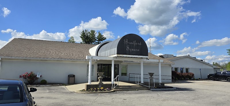 BRADFORD SQUARE NURSING AND REHABILITATION CENTER nursing home in FRANKFORT, KY - Photo 2 of 3