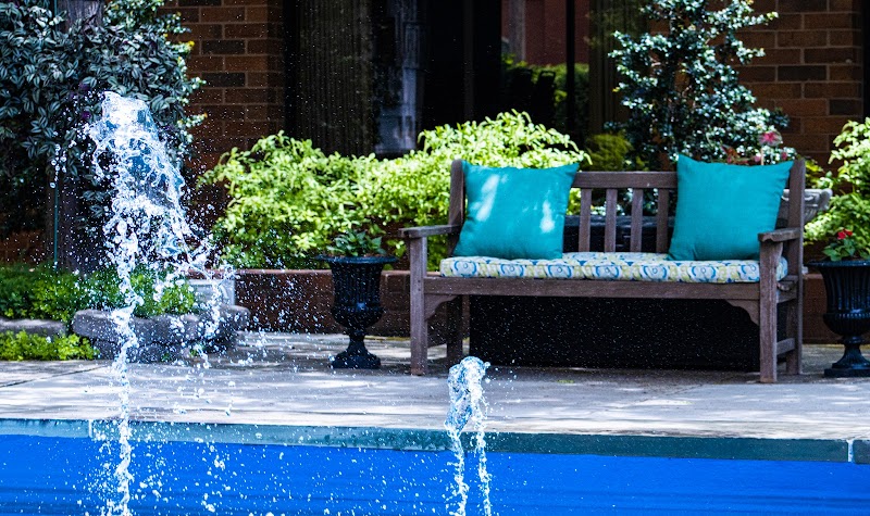 Treyton Oak Towers nursing home in Louisville, KY - Photo 4 of 5