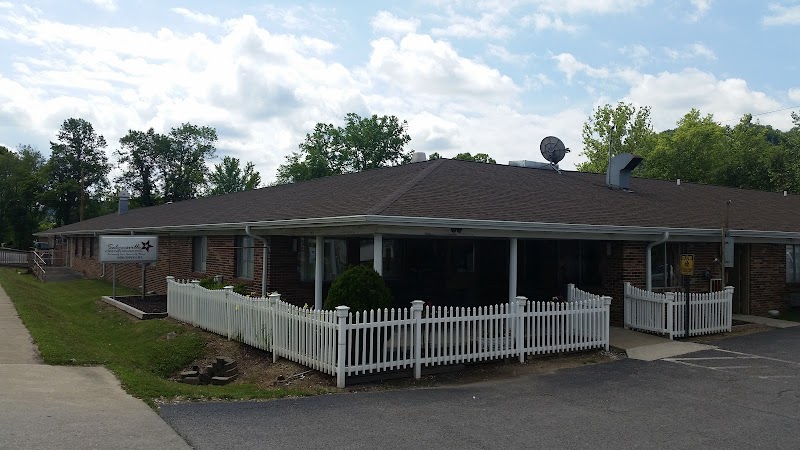 Salyersville Nursing and Rehabilitation Center nursing home in Salyersville, KY - Photo 4 of 5