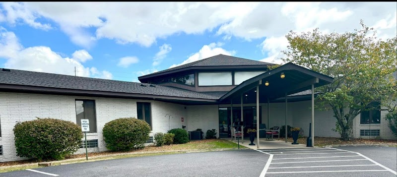 Barren County Nursing and Rehabilitation nursing home in Glasgow, KY - Photo 3 of 9