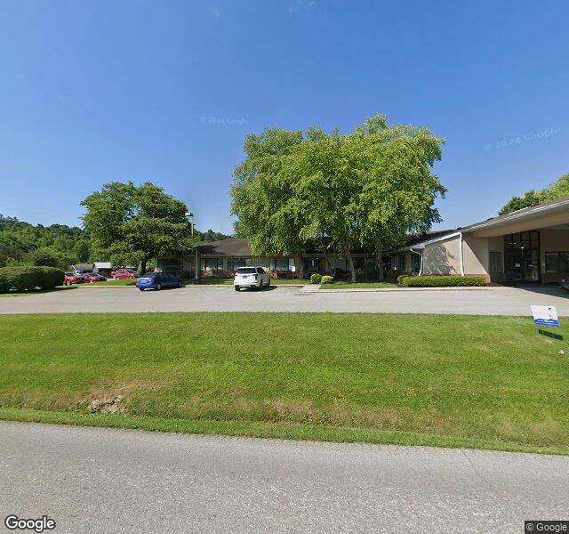 Signature Healthcare at Jackson Manor Rehab and We nursing home in Annville, KY - Photo 2 of 2