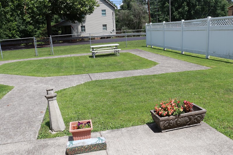 Wurtland Nursing and Rehabilitation nursing home in Wurtland, KY - Photo 4 of 5