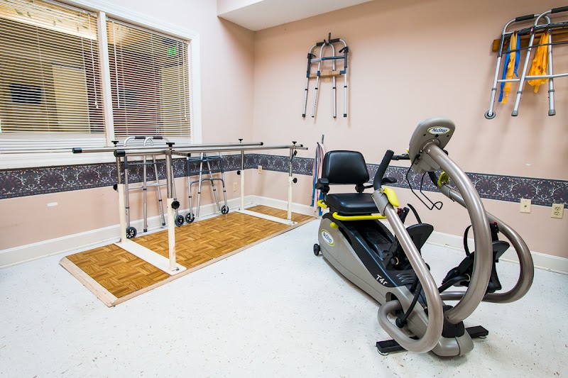 Signature Healthcare at Heritage Hall Rehab & Well nursing home in Lawrenceburg, KY - Photo 5 of 5