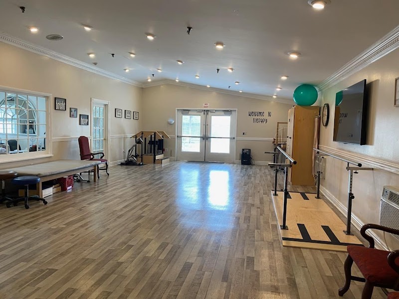 Fair Oaks Health and Rehabilitation nursing home in Jamestown, KY - Photo 5 of 5