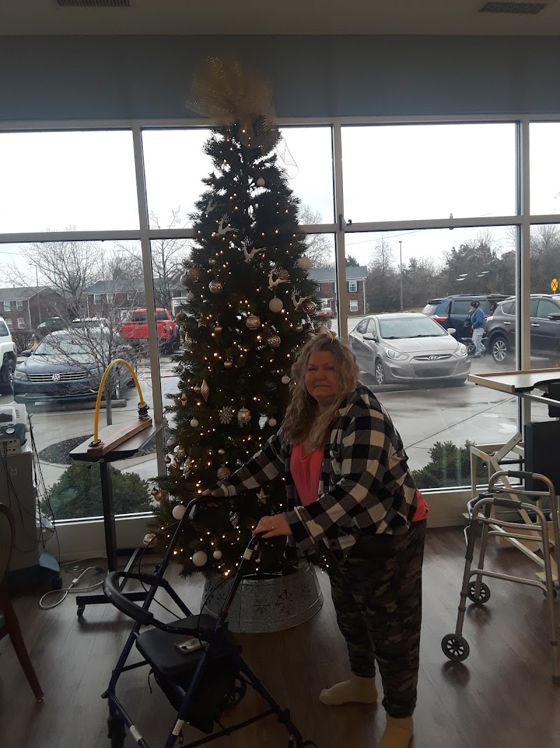 Essex Nursing and Rehabilitation Center nursing home in Louisville, KY - Photo 5 of 8