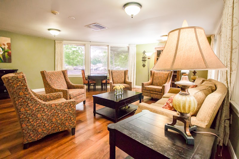 Signature Healthcare at Summerfield Rehab & Wellne nursing home in Louisville, KY - Photo 3 of 5