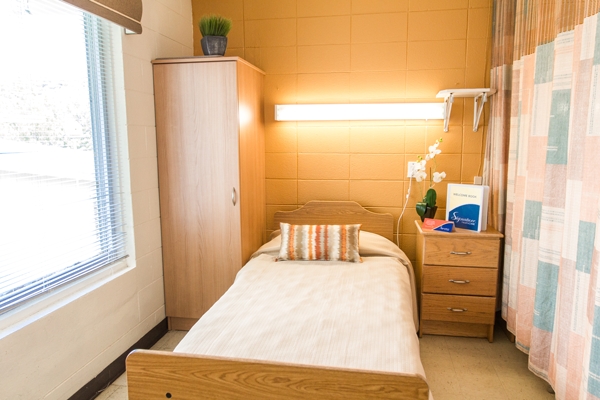 Clinton County Care and Rehabilitation Center nursing home in Albany, KY - Photo 4 of 7