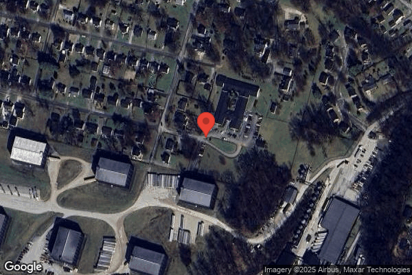 SIGNATURE HEALTHCARE AT COLONIAL REHAB & WELLNESS nursing home in BARDSTOWN, KY - Photo 1 of 5