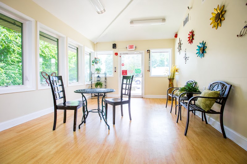 Signature Healthcare of East Louisville nursing home in Louisville, KY - Photo 4 of 5