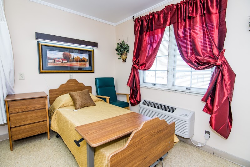 New Castle Nursing & Rehab nursing home in New Castle, KY - Photo 3 of 7