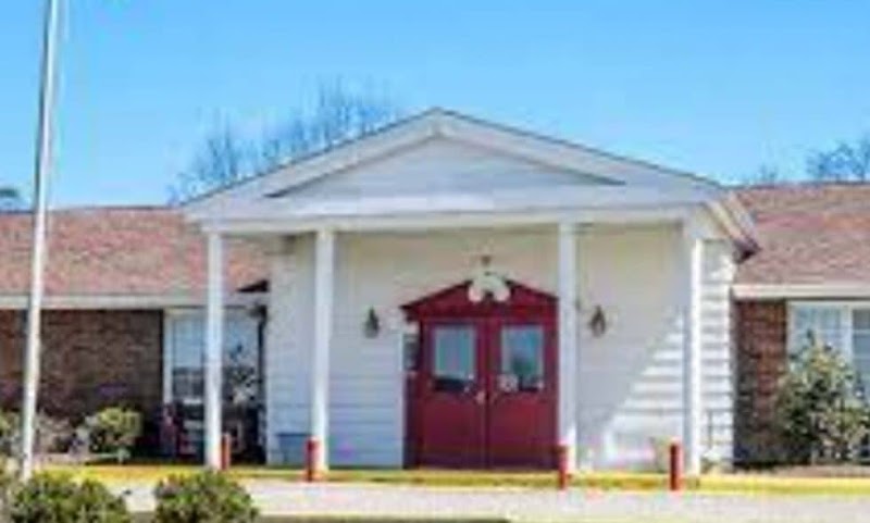 New Castle Nursing & Rehab nursing home in New Castle, KY - Photo 5 of 7