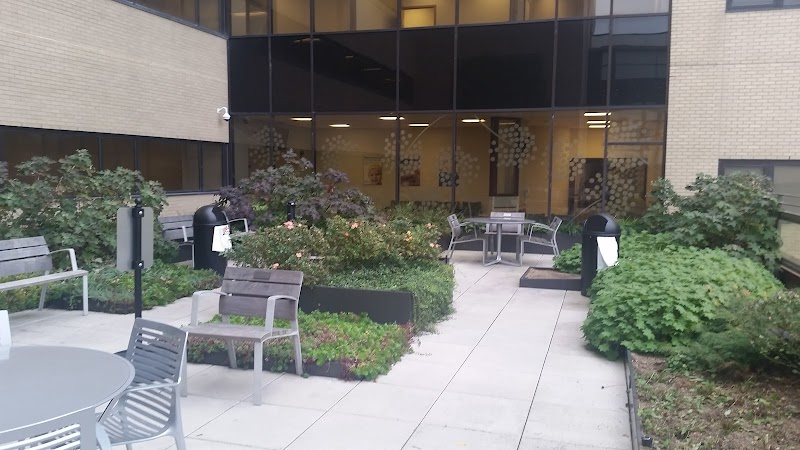 ST ELIZABETH EDGEWOOD SNF nursing home in Edgewood, KY - Photo 4 of 10