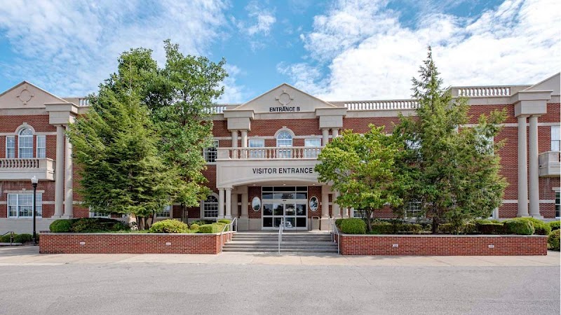 CARDINAL HILL SKILLED REHABILITATION UNIT nursing home in LEXINGTON, KY - Photo 2 of 10