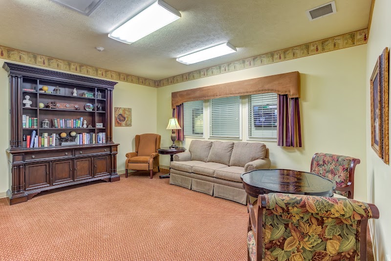 The Willows at Hamburg nursing home in Lexington, KY - Photo 3 of 5