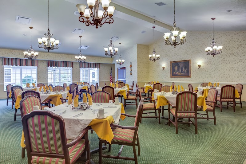 The Willows at Hamburg nursing home in Lexington, KY - Photo 4 of 5