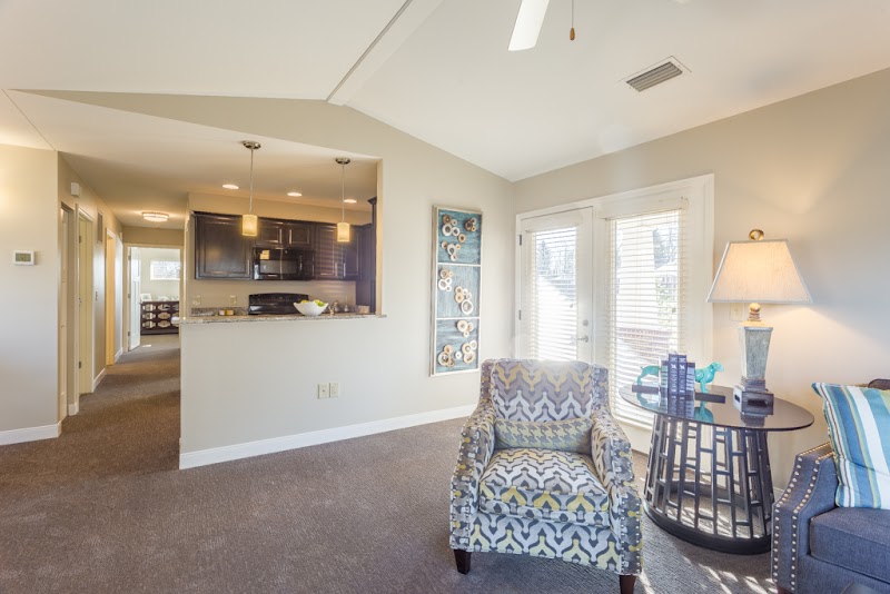 FOREST SPRINGS HEALTH CAMPUS nursing home in LOUISVILLE, KY - Photo 5 of 9