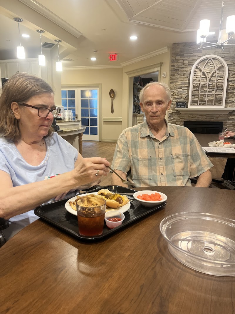 EMERALD TRACE nursing home in ELSMERE, KY - Photo 4 of 5