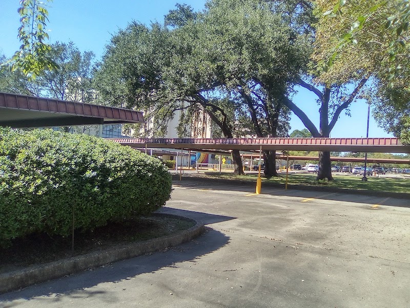 BATON ROUGE GEN MED CTR, SNF nursing home in BATON ROUGE, LA - Photo 4 of 10