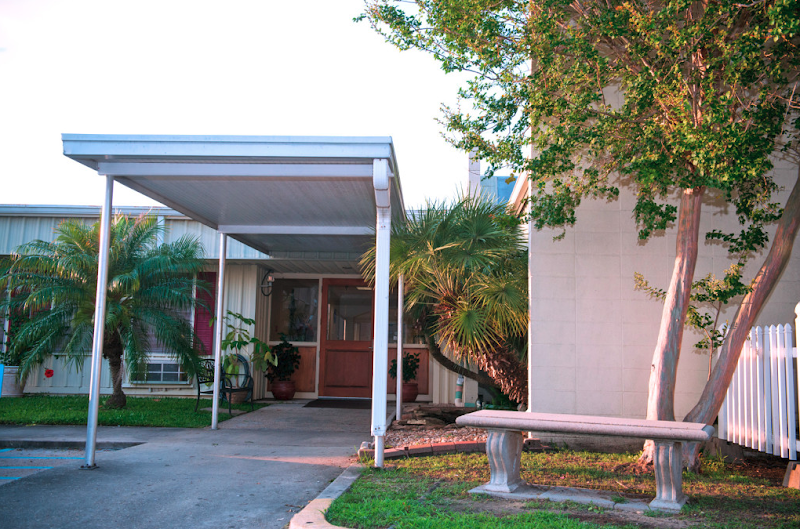 WALDON HEALTH CARE CENTER nursing home in KENNER, LA - Photo 3 of 5