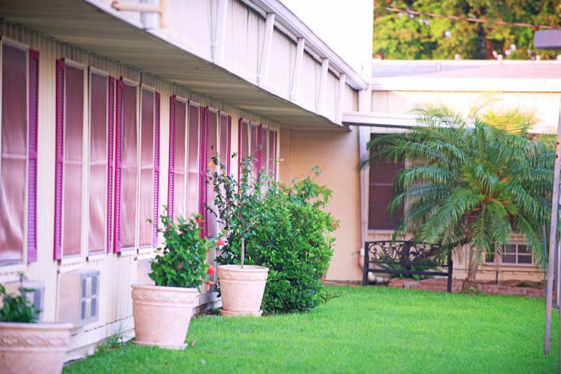 WALDON HEALTH CARE CENTER nursing home in KENNER, LA - Photo 4 of 5