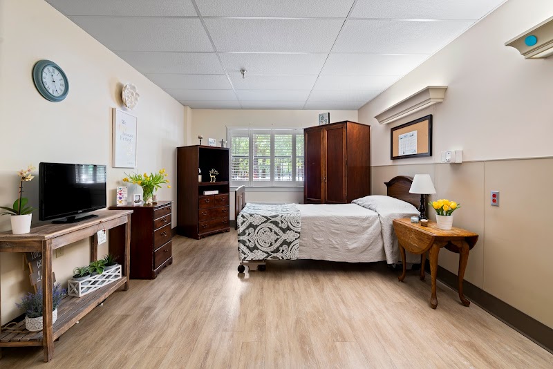 HERITAGE MANOR OF MANDEVILLE nursing home in MANDEVILLE, LA - Photo 3 of 5