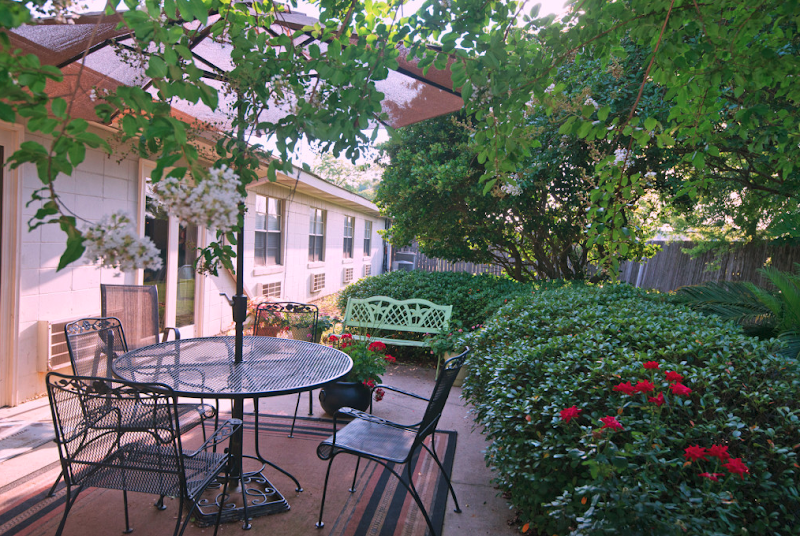 Twin Oaks Nursing Home nursing home in LAPLACE, LA - Photo 4 of 5