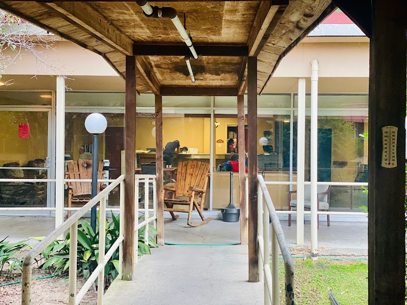 PIERREMONT HEALTHCARE CENTER nursing home in SHREVEPORT, LA - Photo 4 of 5