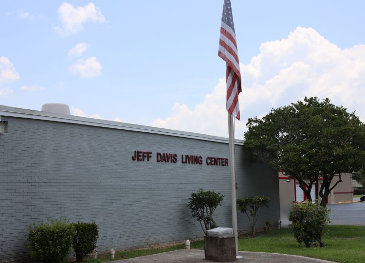 JEFF DAVIS LIVING CENTER, LLC nursing home in JENNINGS, LA - Photo 2 of 5