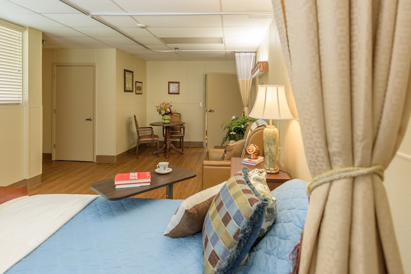 Baton Rouge Health Care Center nursing home in BATON ROUGE, LA - Photo 4 of 5