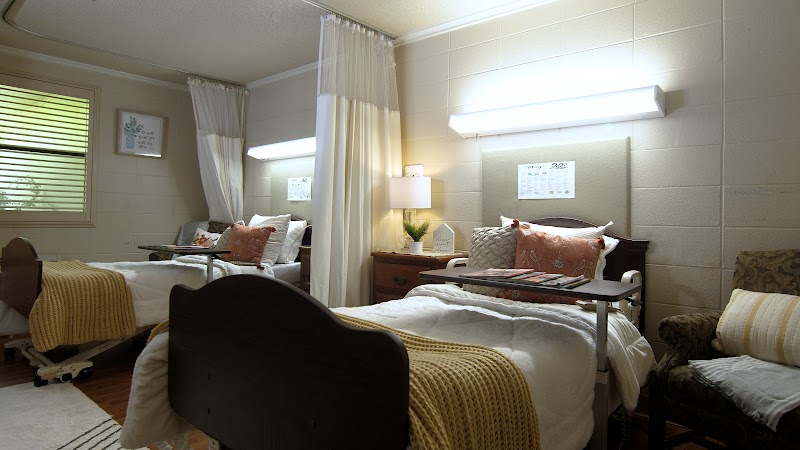 HILLTOP NURSING & REHABILITATION CENTER nursing home in PINEVILLE, LA - Photo 3 of 5