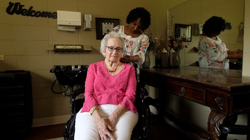 HILLTOP NURSING & REHABILITATION CENTER nursing home in PINEVILLE, LA - Photo 5 of 5