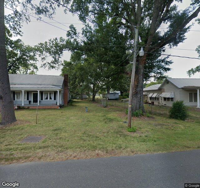Colonial Nursing and Rehabilitation Center nursing home in Marksville, LA - Photo 2 of 2
