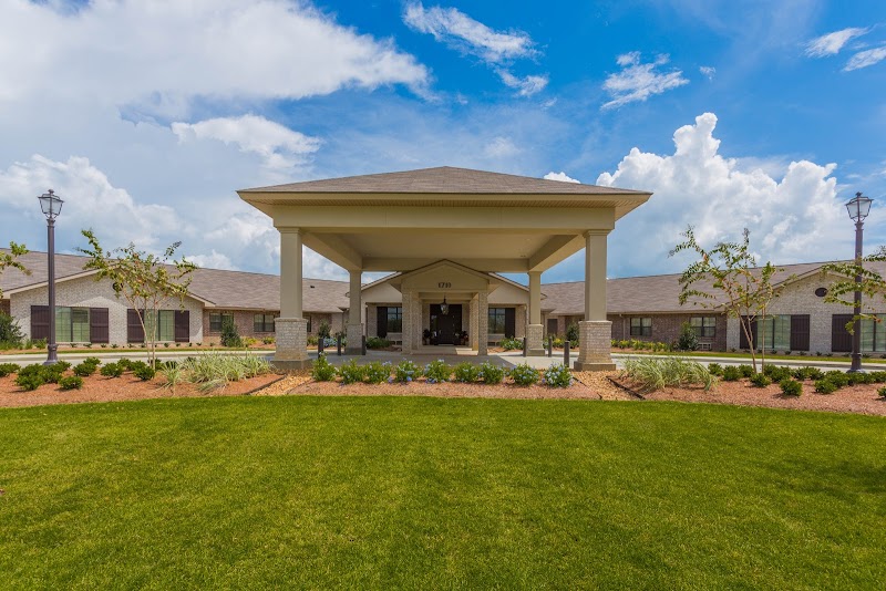 LANDMARK OF ACADIANA nursing home in SAINT MARTINVILLE, LA - Photo 2 of 10