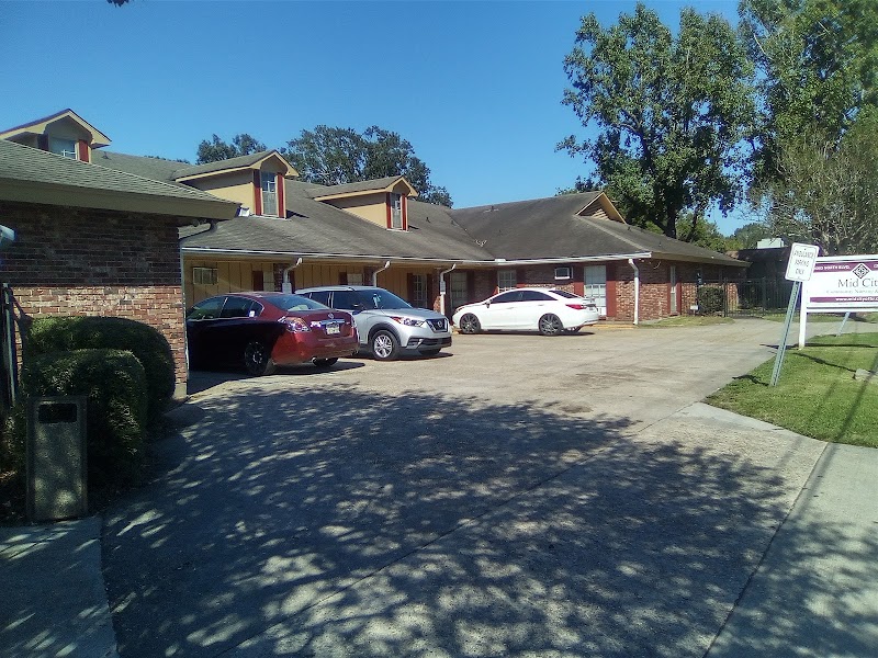 Mid City Community Nursing and Rehab nursing home in BATON ROUGE, LA - Photo 2 of 5