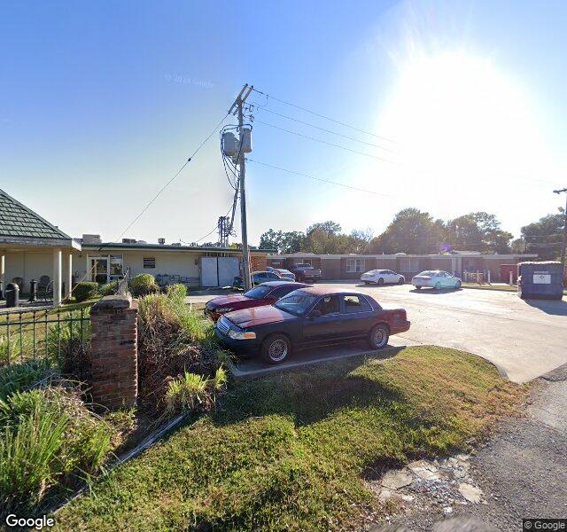 SHREVEPORT MANOR SKILLED NURSING & REHABILITATION nursing home in SHREVEPORT, LA - Photo 2 of 2