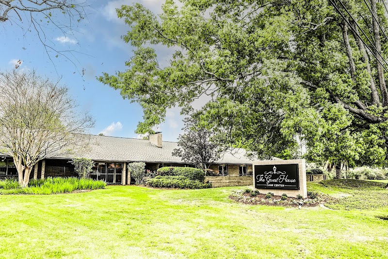 The Guest House Care Center nursing home in BATON ROUGE, LA - Photo 2 of 5
