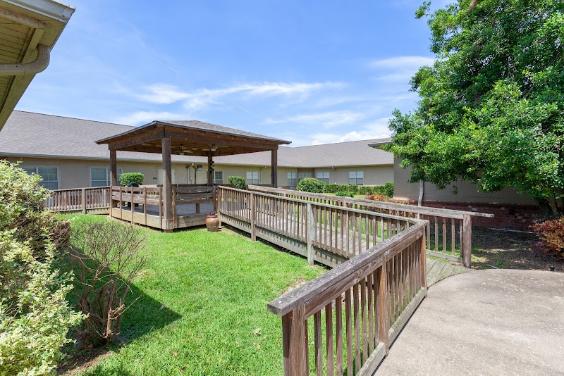 LANDMARK OF RAYNE nursing home in RAYNE, LA - Photo 2 of 5